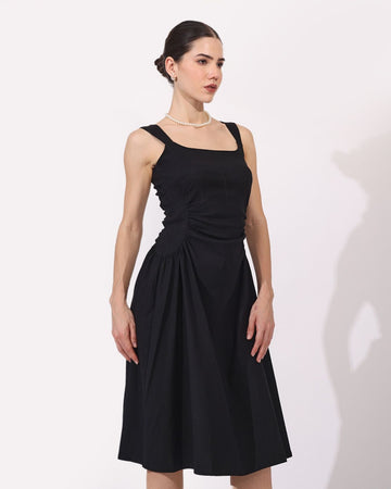 The classic sculpted dress